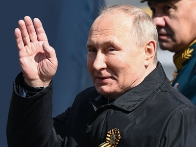 Путин особо выделил одного россиянина на параде Победы. Кто он?