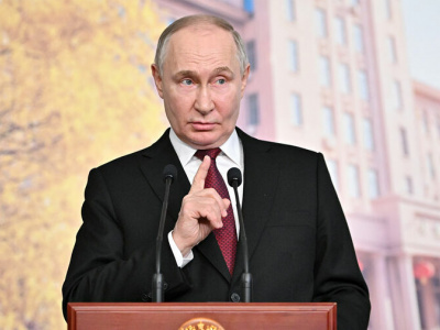 Путин  снял с должности своего советника