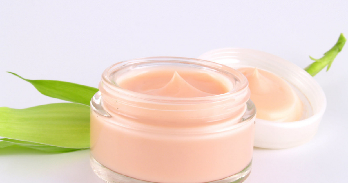 Домашний крем. Cetaphil moisturizing cream dry skin. Крем щиплет. Крем щиплет. Баночка крема.