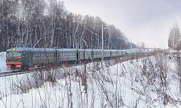 Поезд 358. Поезд 358 э. В поезде №358 Рахов.