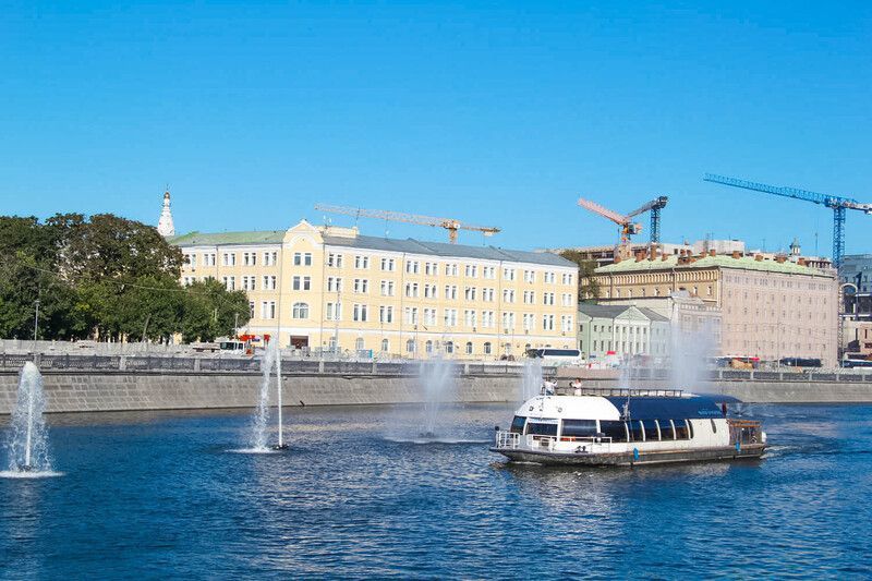 Москва порт 7 морей. Дворец пяти морей. Море в Москве. Южный Речной порт Москва. Екатеринбург порт семи морей.