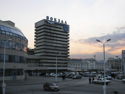 14 детей из Макеевки бросили на вокзале в Ростове-на-Дону ночью — партнерский материал