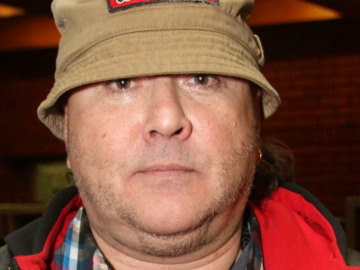 Дочери Егора Зайцева обняли гроб во время прощания с отцом — партнерский материал