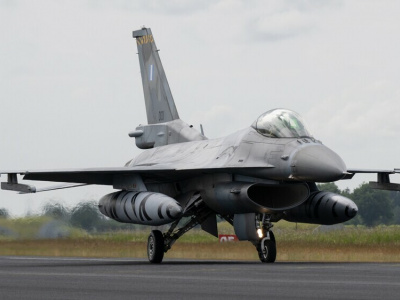 «Россияне видят все»: поставки F-16 Украине назвали бесполезными